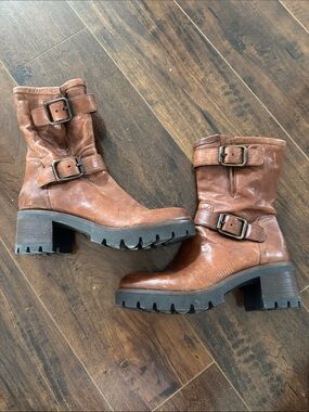 Women's Celtic & Co. Block Heel Biker Boots